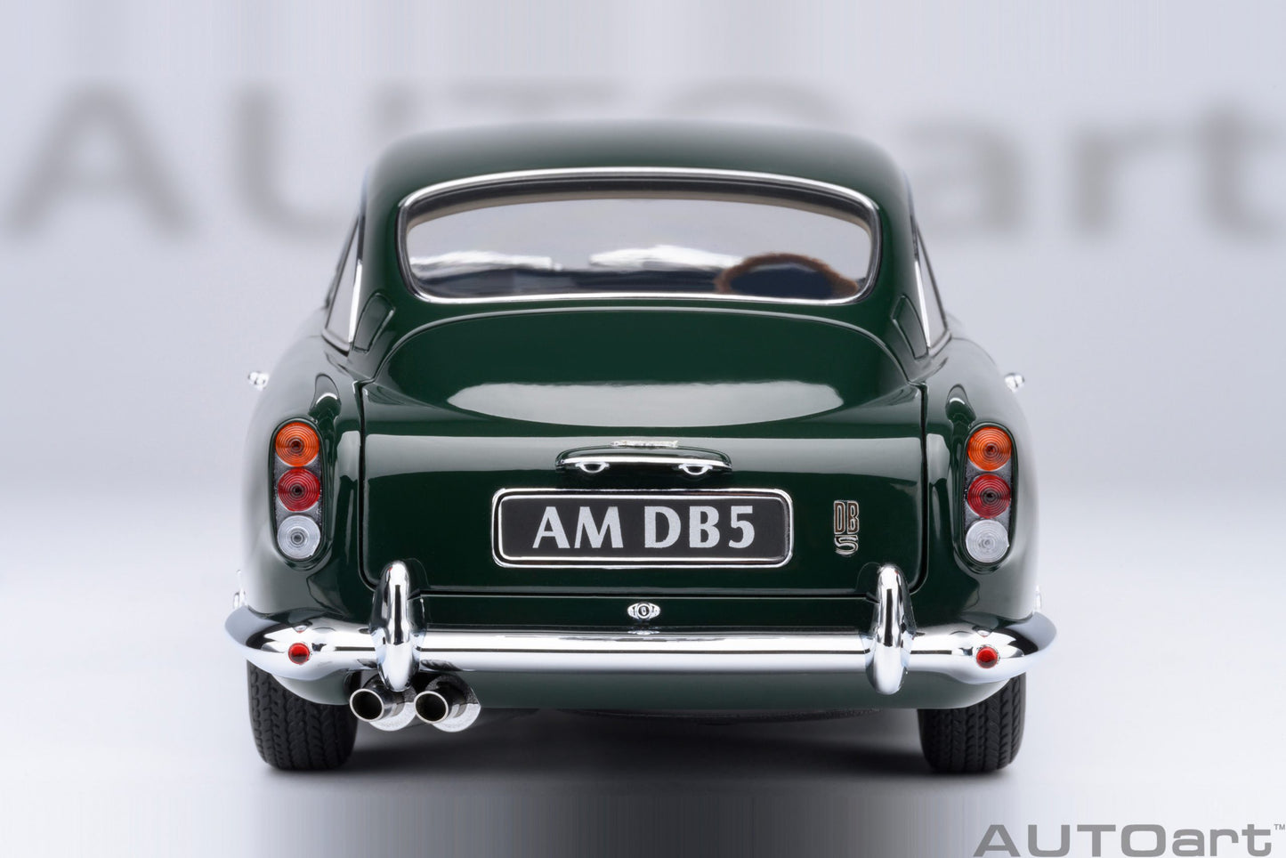 AutoArt 1/18 Aston Martin DB5 - British Racing Green