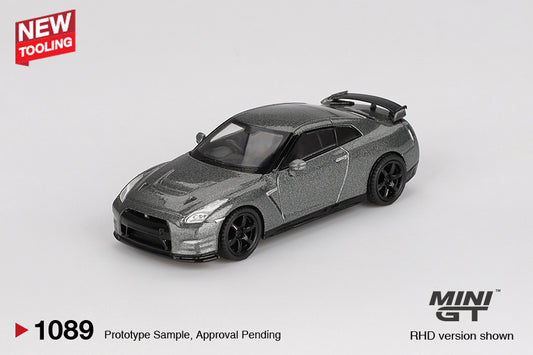 Mini GT 1/64 NISSAN GT-R 2013 (#1089) - Dark Metal Gray NISMO R35 CRS Versio)