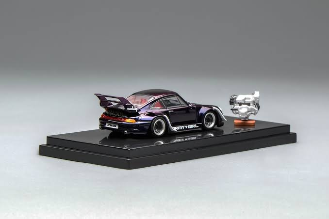 Motorhelix 1/64 RWB 993 "Army Girl" + Engine Display - Purple