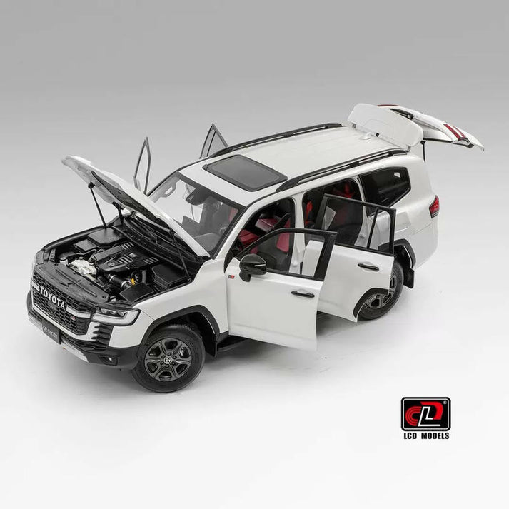 ⚠️ PRE ORDER ⚠️ LCD 1/18 Toyota Land Cruiser GR Sport - White