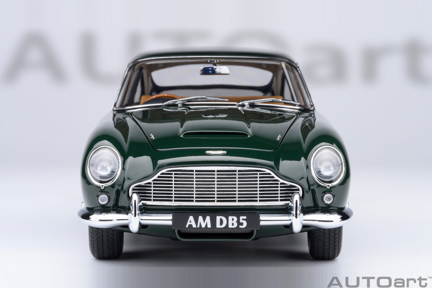AutoArt 1/18 Aston Martin DB5 - British Racing Green