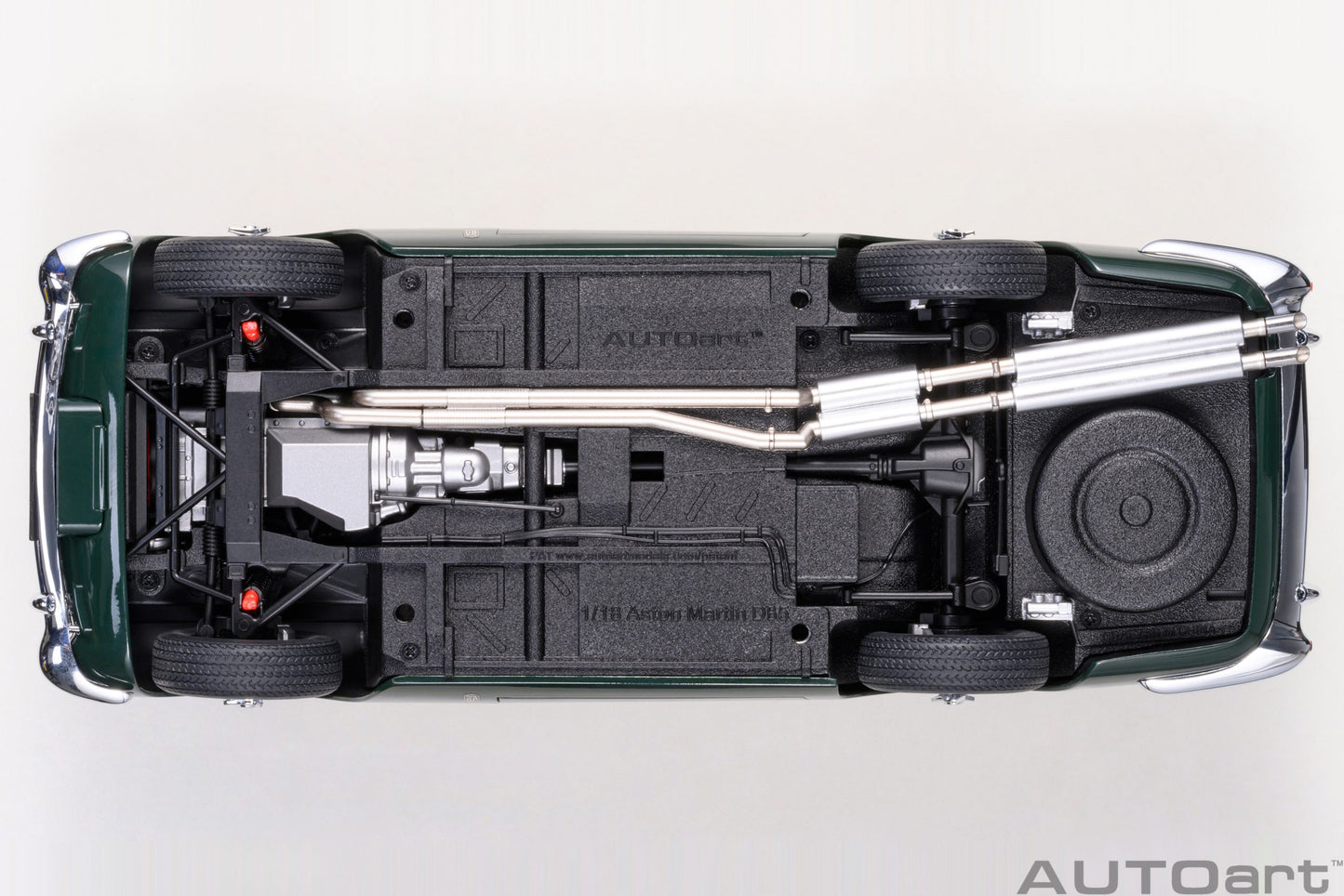 AutoArt 1/18 Aston Martin DB5 - British Racing Green