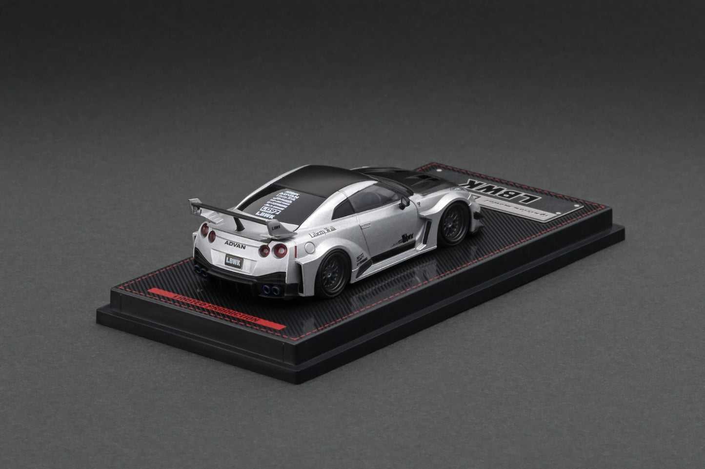 Ignition Model 1/64 LB-Silhouette WORKS GT Nissan 35GT-RR Silver